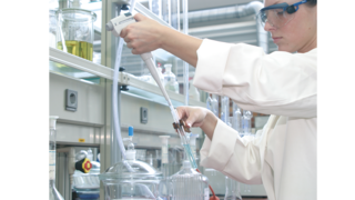 KAESER Industrie-Kolbenkompressoren in Forschung und Wissenschaft.