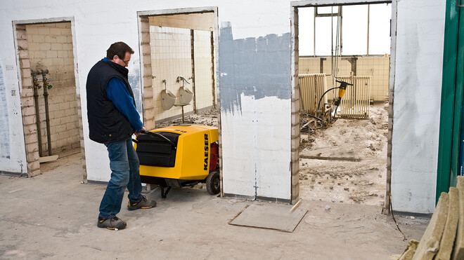 M13 - Idéal pour l’utilisation à l’intérieur des bâtiments grâce à sa construction compacte.