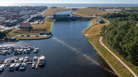 Barrière de bulles de The Great Bubble Barrier à Katwijk/Pays-Bas.