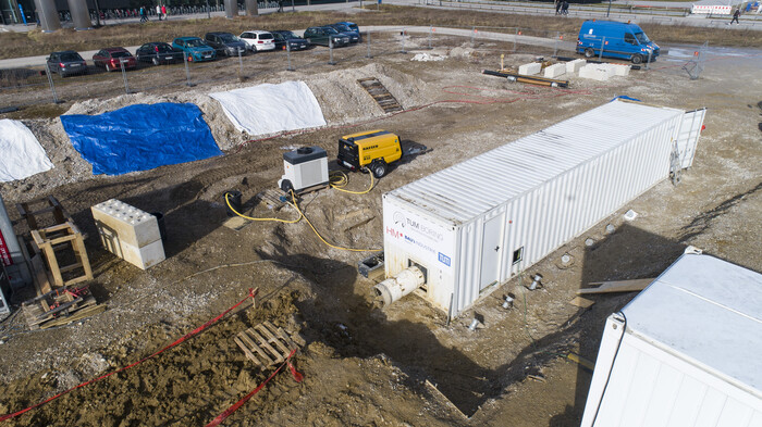 Sur le chantier de forage de tunnel, le compresseur mobile M 65 alimente efficacement et de manière fiable l'ensemble de l'installation en air comprimé.